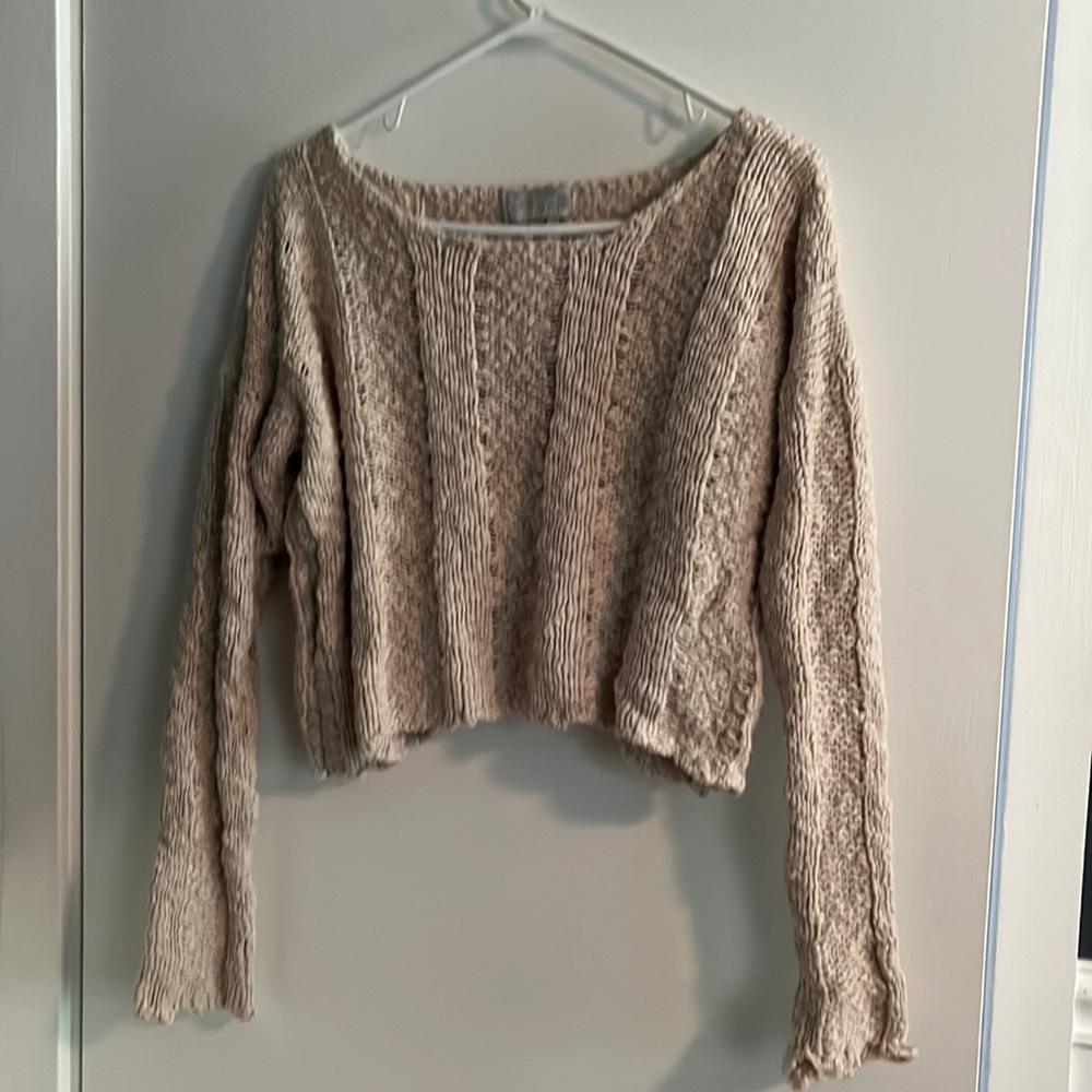 Crop top sweater